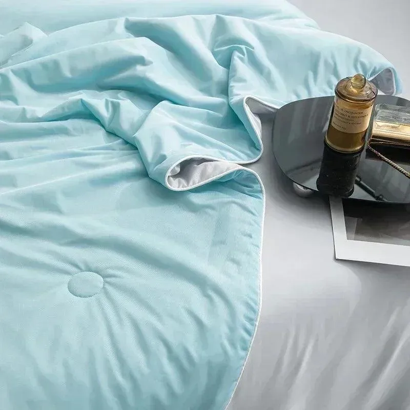 Cooling Blanket, Double-Sided Cooling, Moisture Absorption, Non-Toxic, Pet-Friendly, Easy Care, Available in Twin and Queen Sizes
